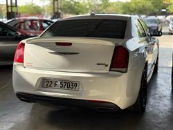 کرایسلەر 300